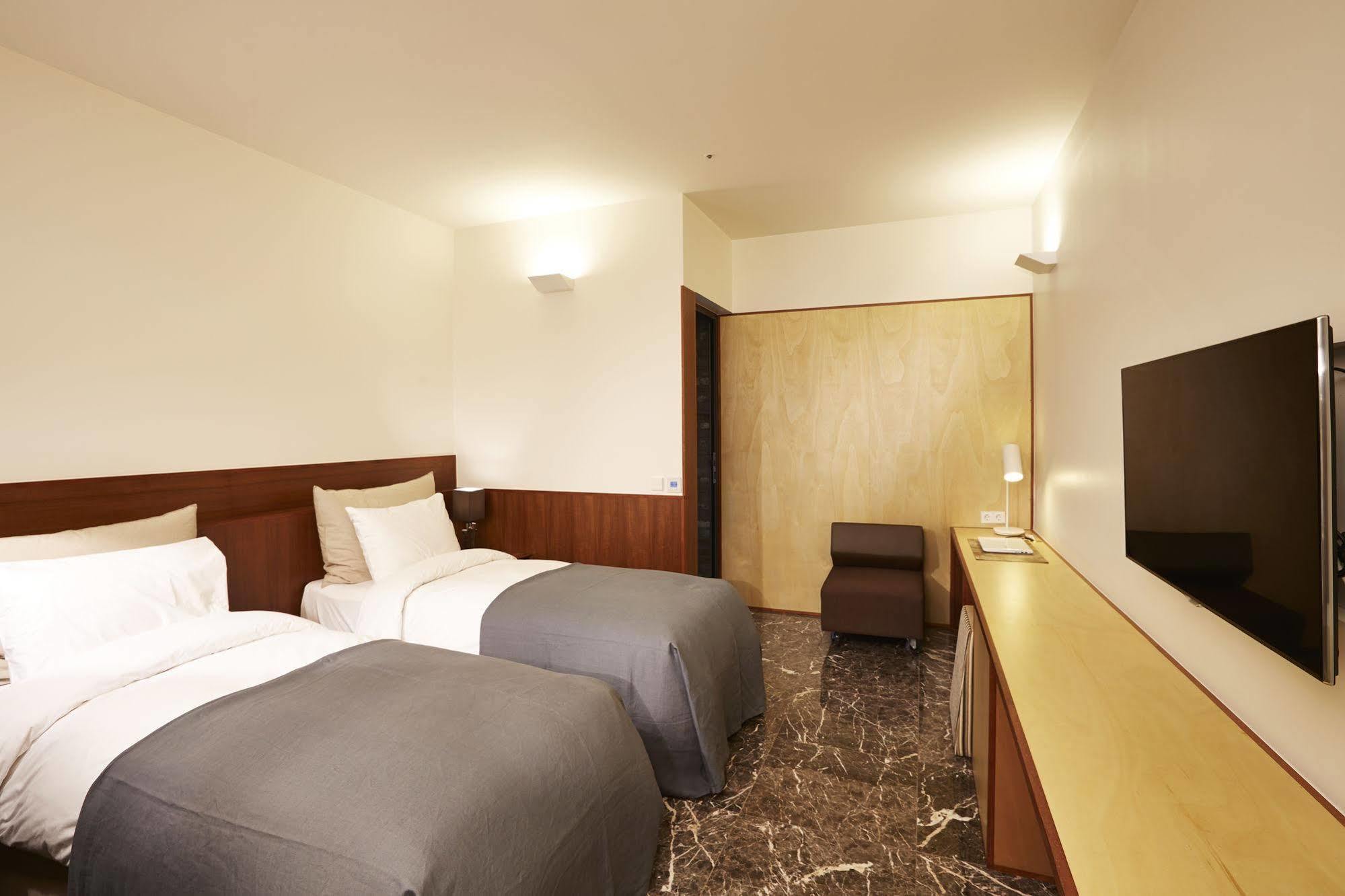 Snow Hotel 首爾 外观 照片