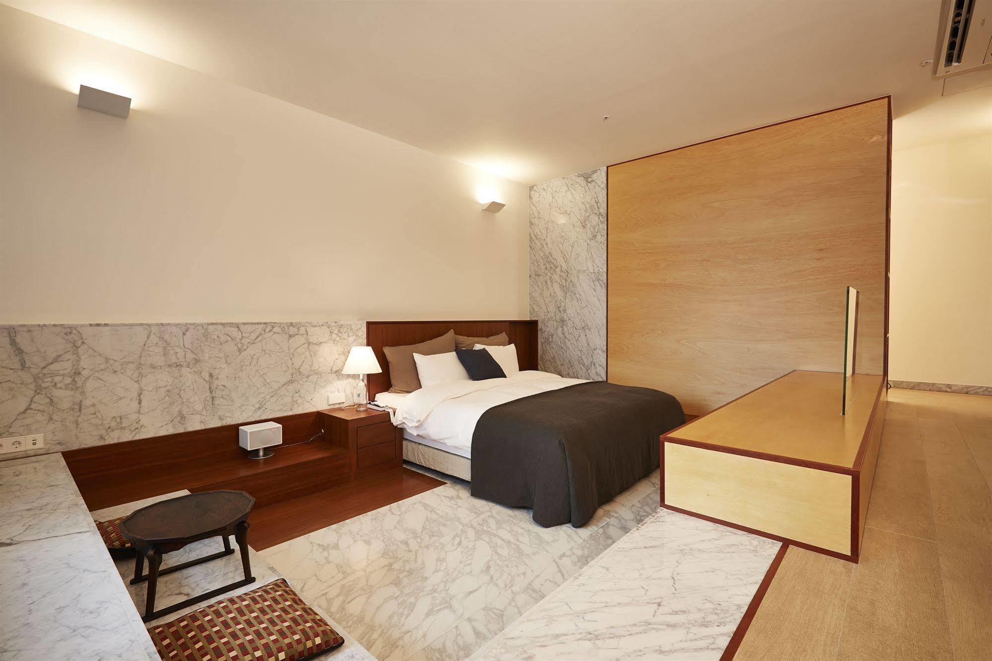 Snow Hotel 首爾 外观 照片